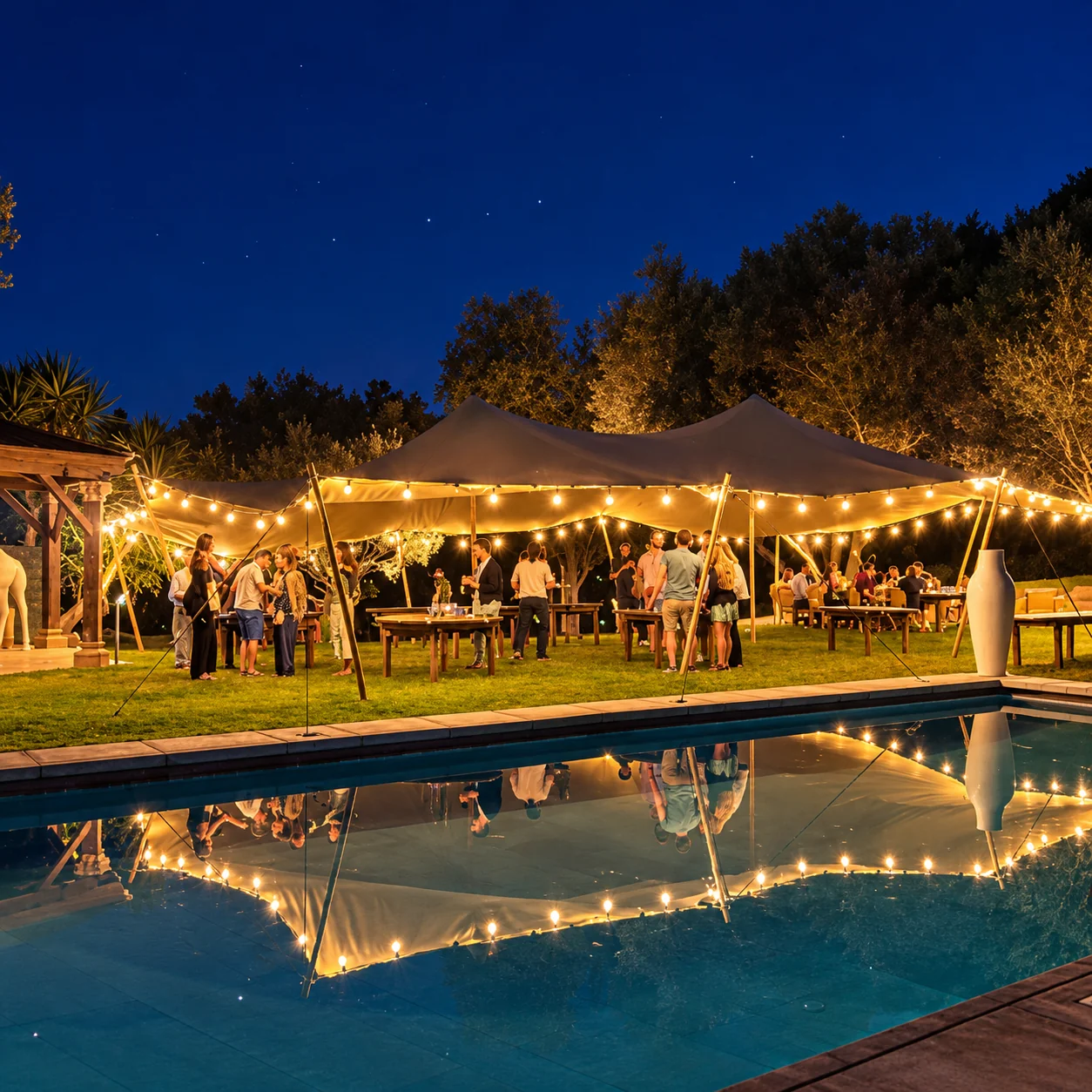 Soirée étoilée au bord de la piscine