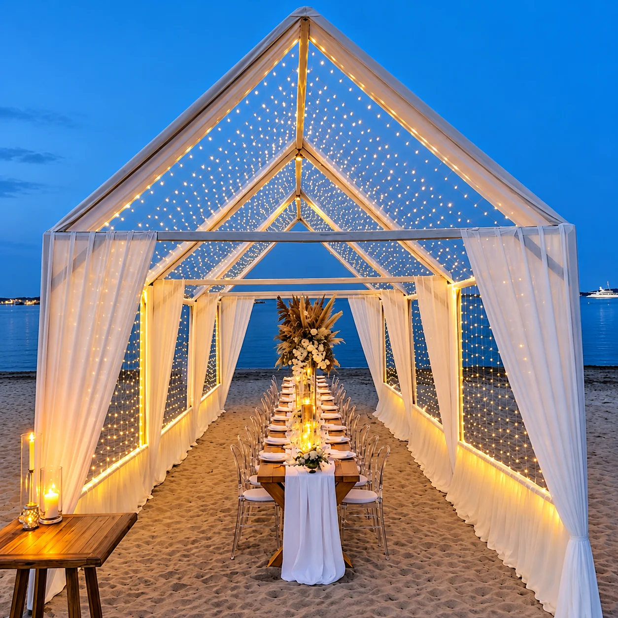 Dîner de mariage lumineux au bord de mer